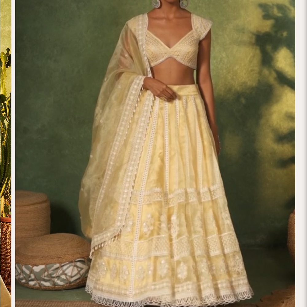 Lashkarra lehenga